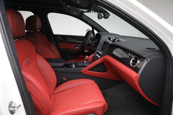 New 2025 Bentley Bentayga V8 for sale $267,820 at Pagani of Greenwich in Greenwich CT 06830 21