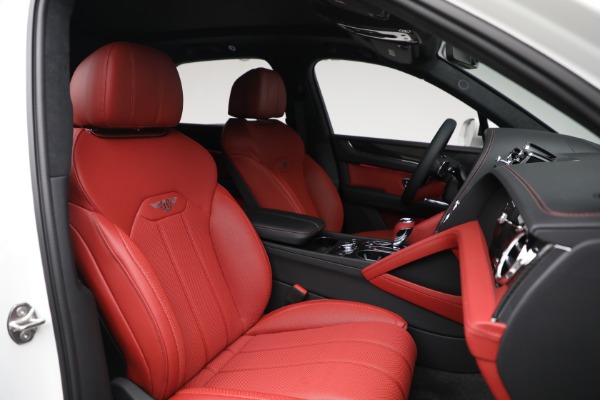 New 2025 Bentley Bentayga V8 for sale $267,820 at Pagani of Greenwich in Greenwich CT 06830 22