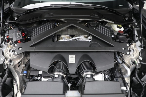 New 2025 Aston Martin Vantage for sale Sold at Pagani of Greenwich in Greenwich CT 06830 27