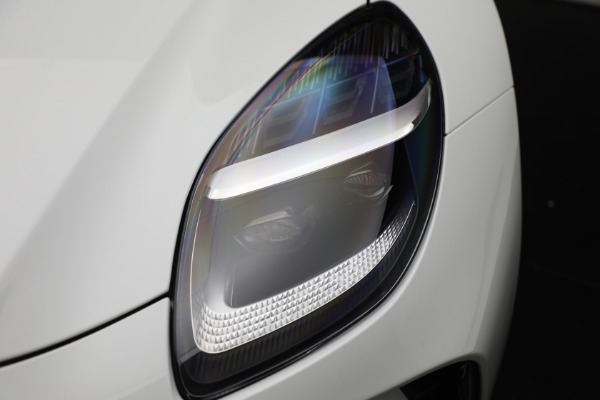 New 2025 Aston Martin Vantage for sale Sold at Pagani of Greenwich in Greenwich CT 06830 28