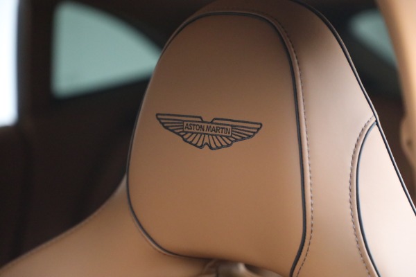 New 2025 Aston Martin DBX707 for sale $288,000 at Pagani of Greenwich in Greenwich CT 06830 16