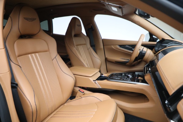 New 2025 Aston Martin DBX707 for sale $288,000 at Pagani of Greenwich in Greenwich CT 06830 25