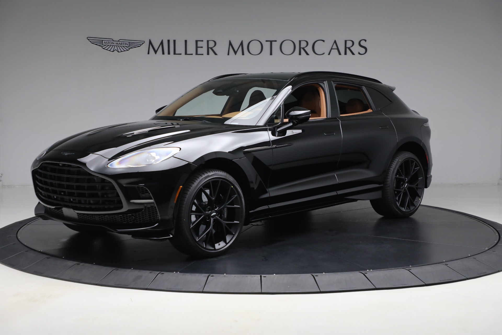 New 2025 Aston Martin DBX707 for sale $288,000 at Pagani of Greenwich in Greenwich CT 06830 1