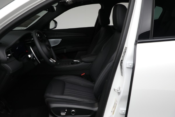 New 2025 Maserati Grecale Modena for sale Sold at Pagani of Greenwich in Greenwich CT 06830 10