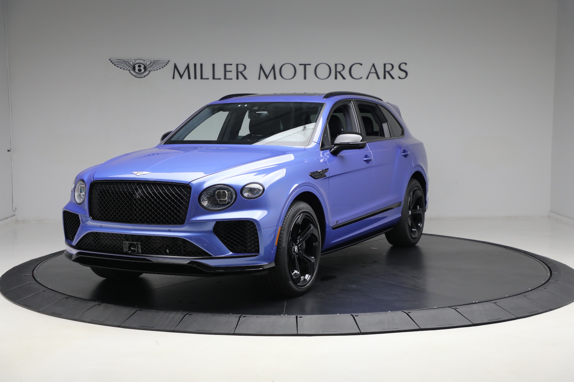 Used 2024 Bentley Bentayga S V8 for sale $215,900 at Pagani of Greenwich in Greenwich CT 06830 1