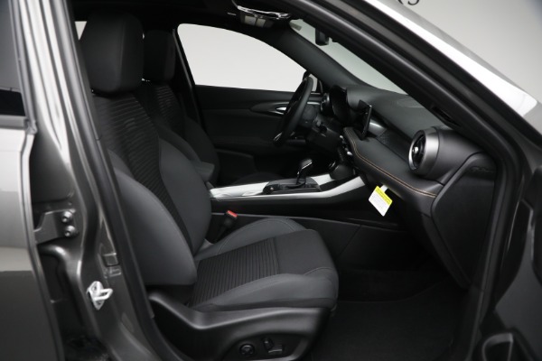 New 2025 Alfa Romeo Tonale AWD for sale Sold at Pagani of Greenwich in Greenwich CT 06830 11