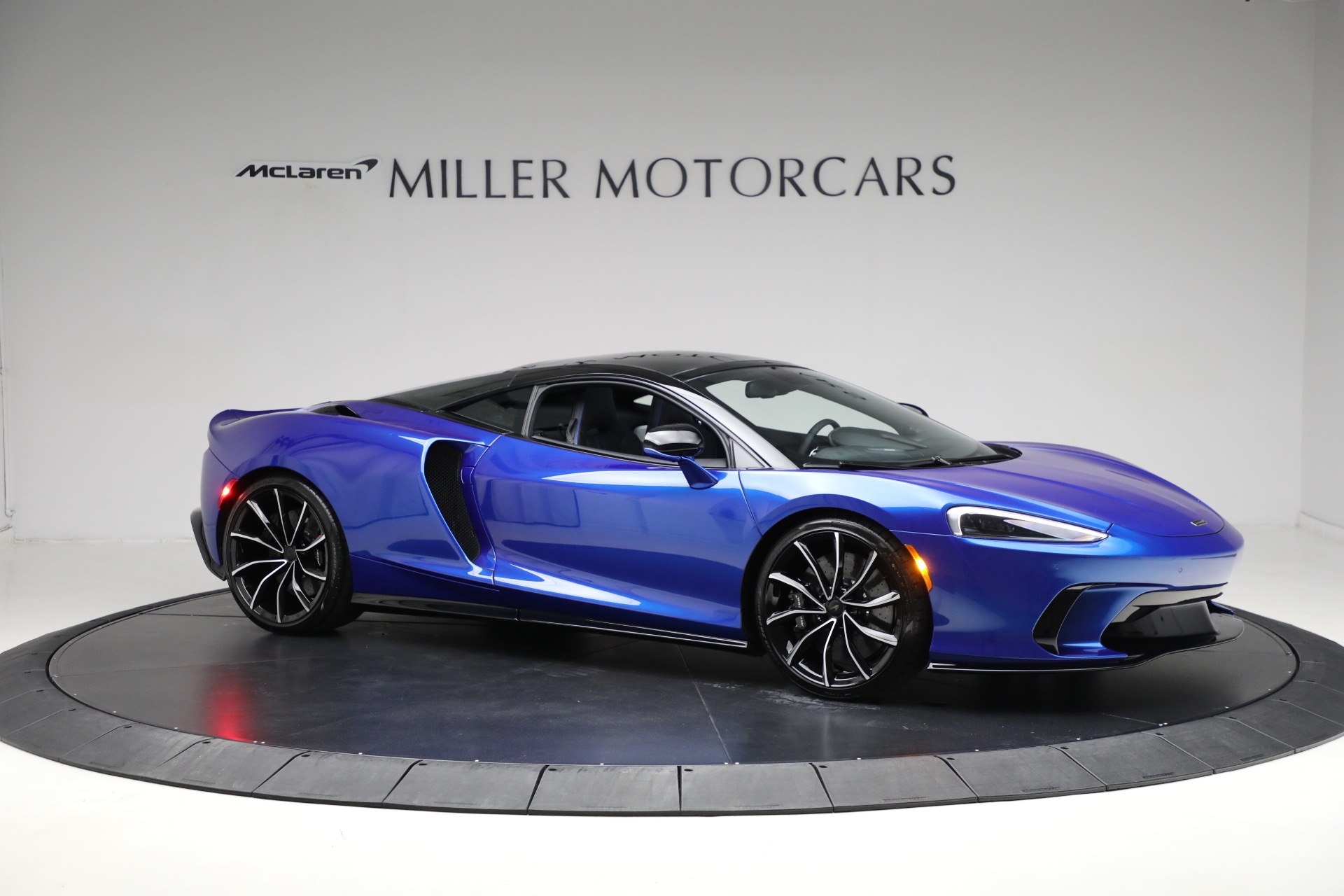 2025 McLaren GTS Base - Photo 11