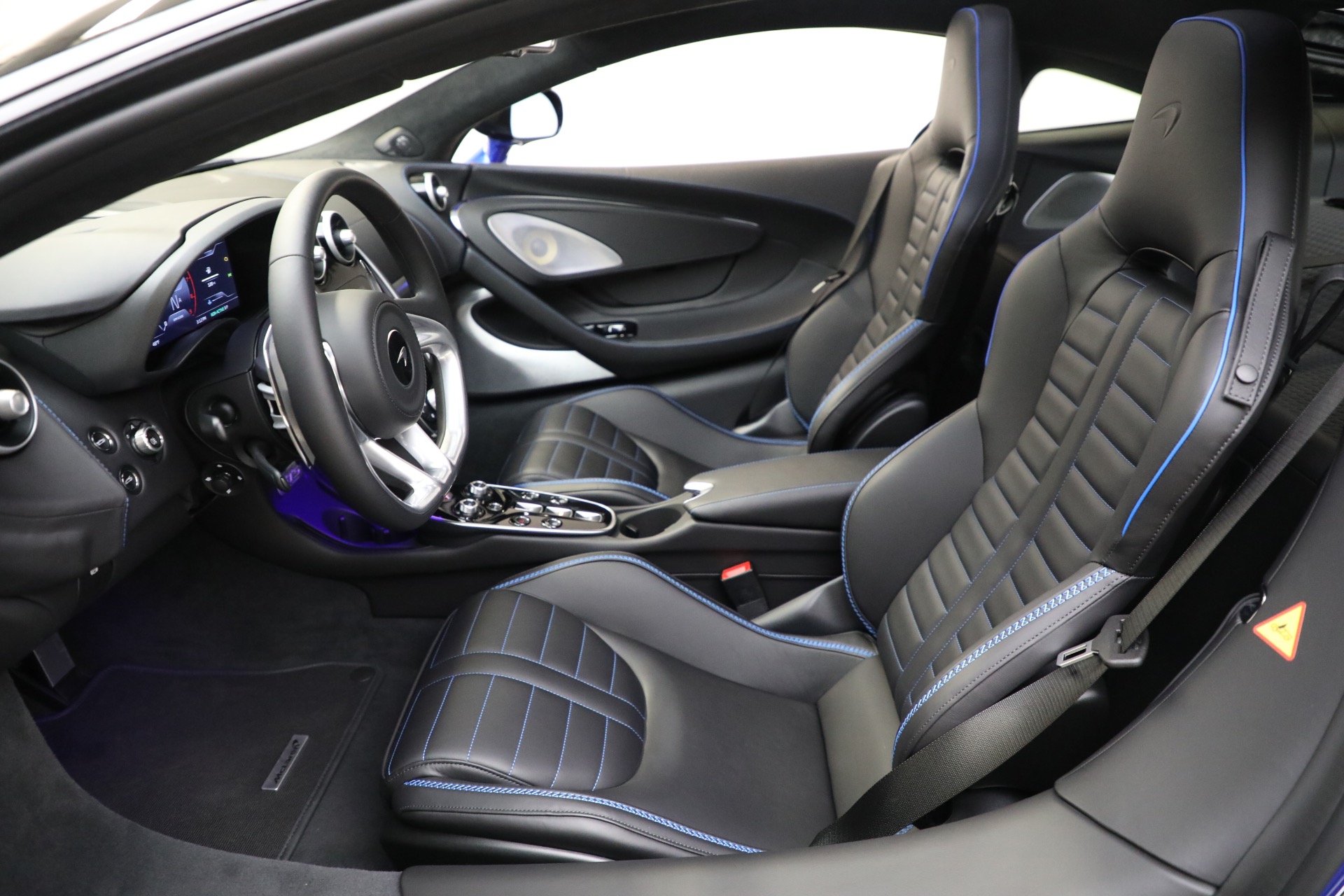 2025 McLaren GTS Base - Photo 17