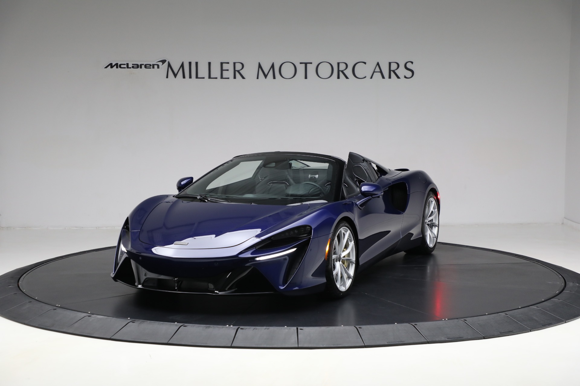 New 2025 McLaren Artura Spider TechLux for sale $327,158 at Pagani of Greenwich in Greenwich CT 06830 1