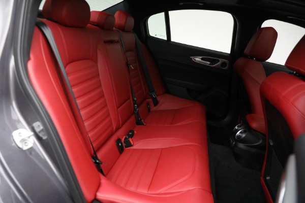 New 2025 Alfa Romeo Giulia Veloce for sale Sold at Pagani of Greenwich in Greenwich CT 06830 16