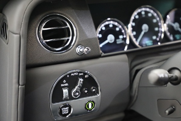 Used 2022 Rolls-Royce Cullinan for sale Sold at Pagani of Greenwich in Greenwich CT 06830 27