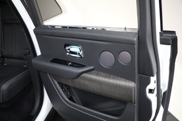 Used 2022 Rolls-Royce Cullinan for sale Sold at Pagani of Greenwich in Greenwich CT 06830 28