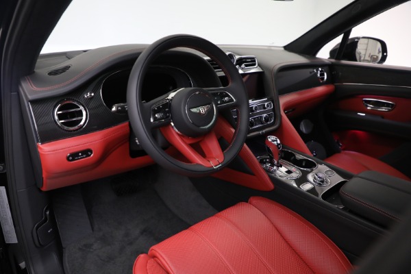 New 2025 Bentley Bentayga V8 for sale $228,900 at Pagani of Greenwich in Greenwich CT 06830 18