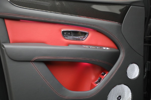 New 2025 Bentley Bentayga V8 for sale $228,900 at Pagani of Greenwich in Greenwich CT 06830 21