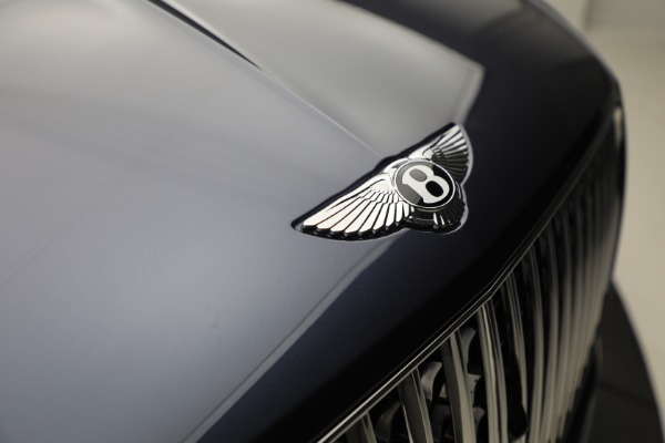 Used 2025 Bentley Bentayga EWB Azure V8 for sale $239,900 at Pagani of Greenwich in Greenwich CT 06830 14