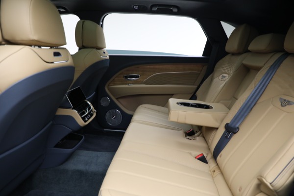 Used 2025 Bentley Bentayga EWB Azure V8 for sale $239,900 at Pagani of Greenwich in Greenwich CT 06830 22