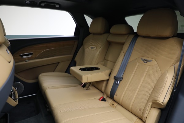 Used 2025 Bentley Bentayga EWB Azure V8 for sale $239,900 at Pagani of Greenwich in Greenwich CT 06830 23