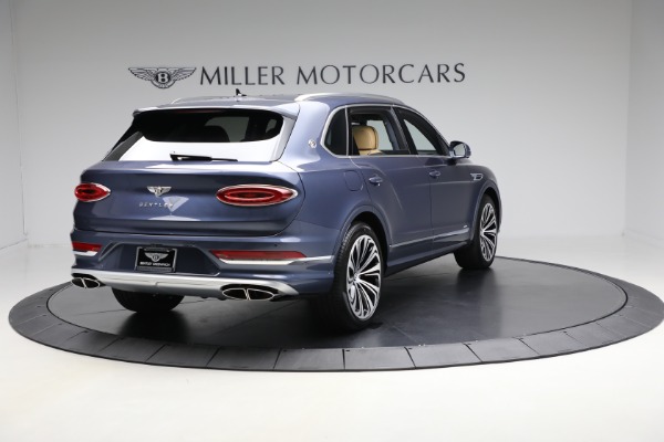 Used 2025 Bentley Bentayga EWB Azure V8 for sale $239,900 at Pagani of Greenwich in Greenwich CT 06830 7