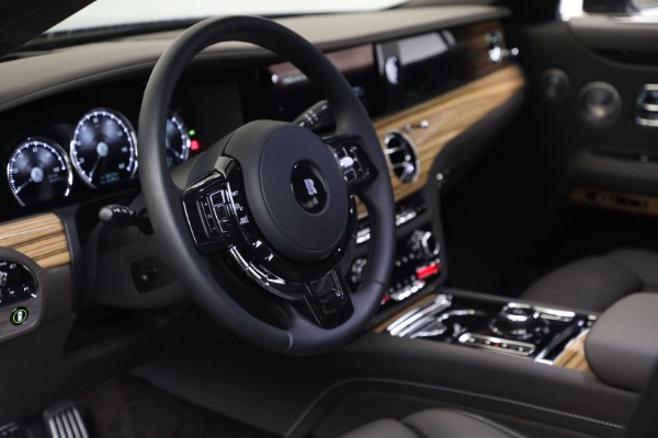 Used 2024 Rolls-Royce Ghost for sale $299,900 at Pagani of Greenwich in Greenwich CT 06830 11