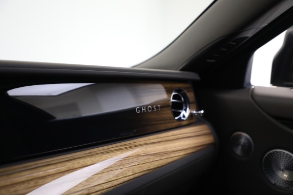 Used 2024 Rolls-Royce Ghost for sale $299,900 at Pagani of Greenwich in Greenwich CT 06830 15