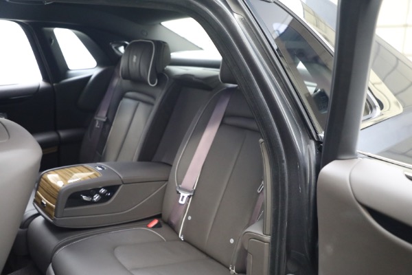 Used 2024 Rolls-Royce Ghost for sale $299,900 at Pagani of Greenwich in Greenwich CT 06830 16