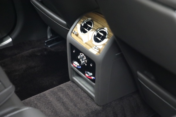 Used 2024 Rolls-Royce Ghost for sale $299,900 at Pagani of Greenwich in Greenwich CT 06830 19