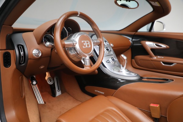 Used 2015 Bugatti Veyron 16.4 Grand Sport Vitesse for sale Sold at Pagani of Greenwich in Greenwich CT 06830 15