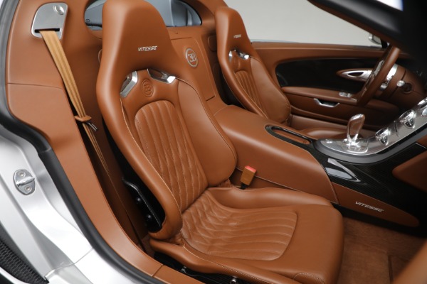 Used 2015 Bugatti Veyron 16.4 Grand Sport Vitesse for sale Sold at Pagani of Greenwich in Greenwich CT 06830 19