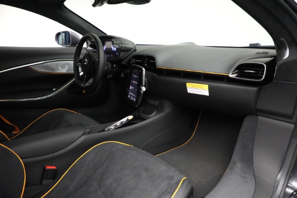 New 2025 McLaren Artura Vision for sale $292,398 at Pagani of Greenwich in Greenwich CT 06830 23