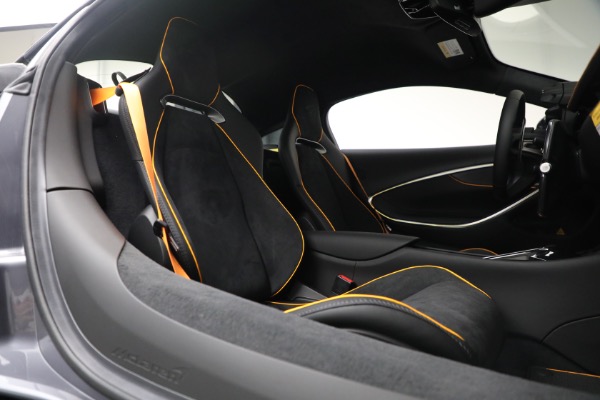 New 2025 McLaren Artura Vision for sale $292,398 at Pagani of Greenwich in Greenwich CT 06830 25