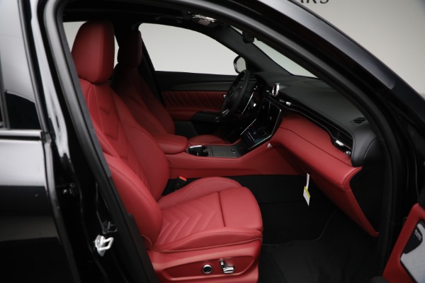 New 2025 Maserati Grecale Trofeo for sale Sold at Pagani of Greenwich in Greenwich CT 06830 15