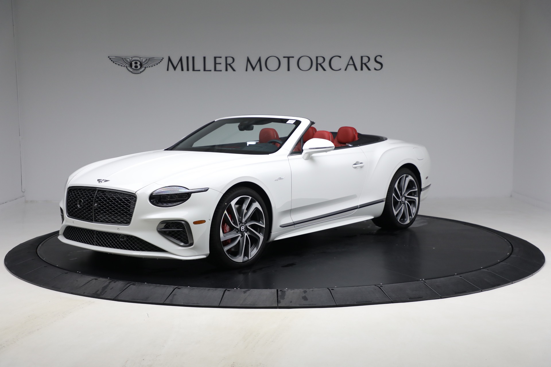 2025 Bentley Continental GTC Speed - Photo 2