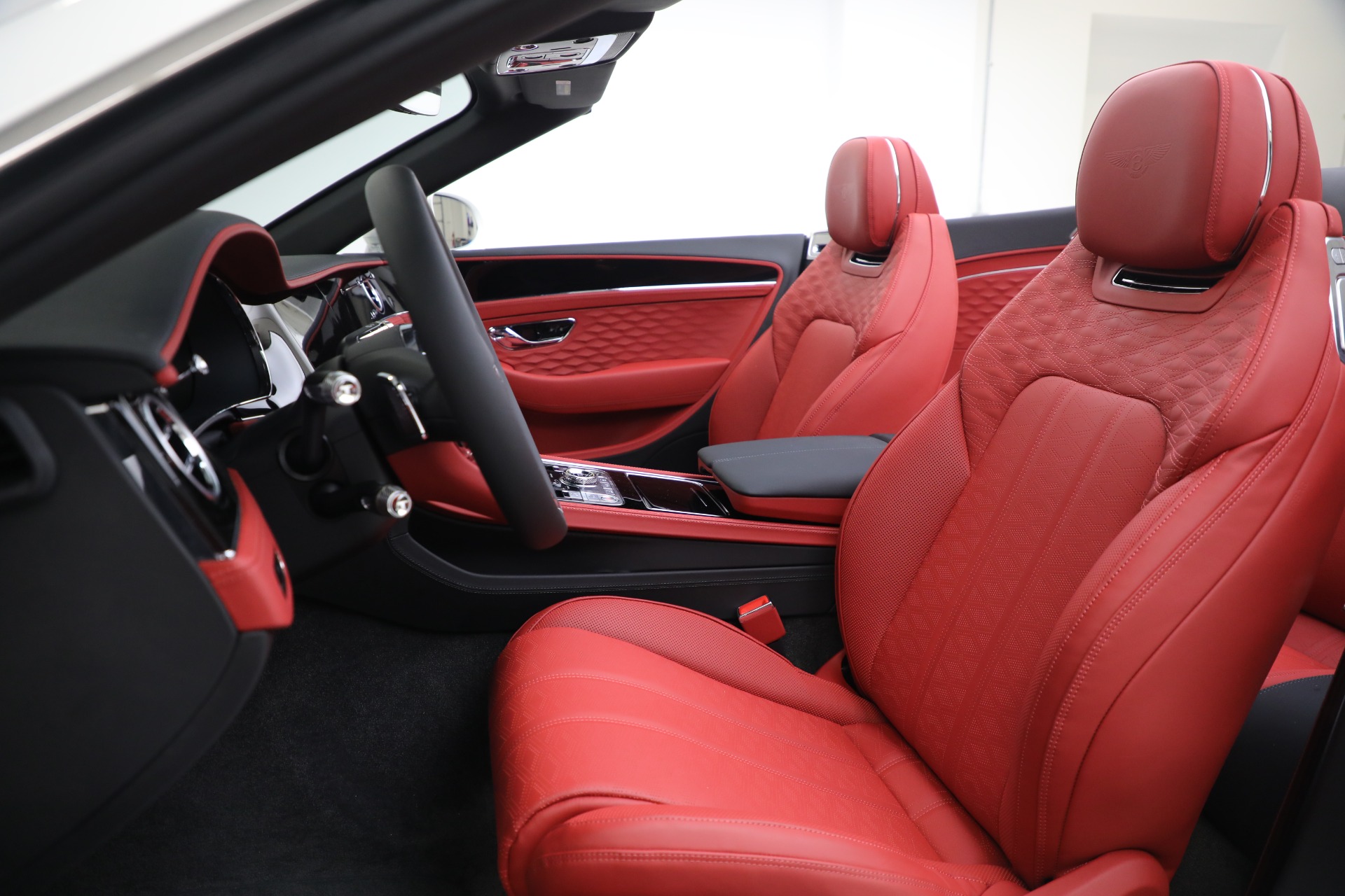 2025 Bentley Continental GTC Speed - Photo 30