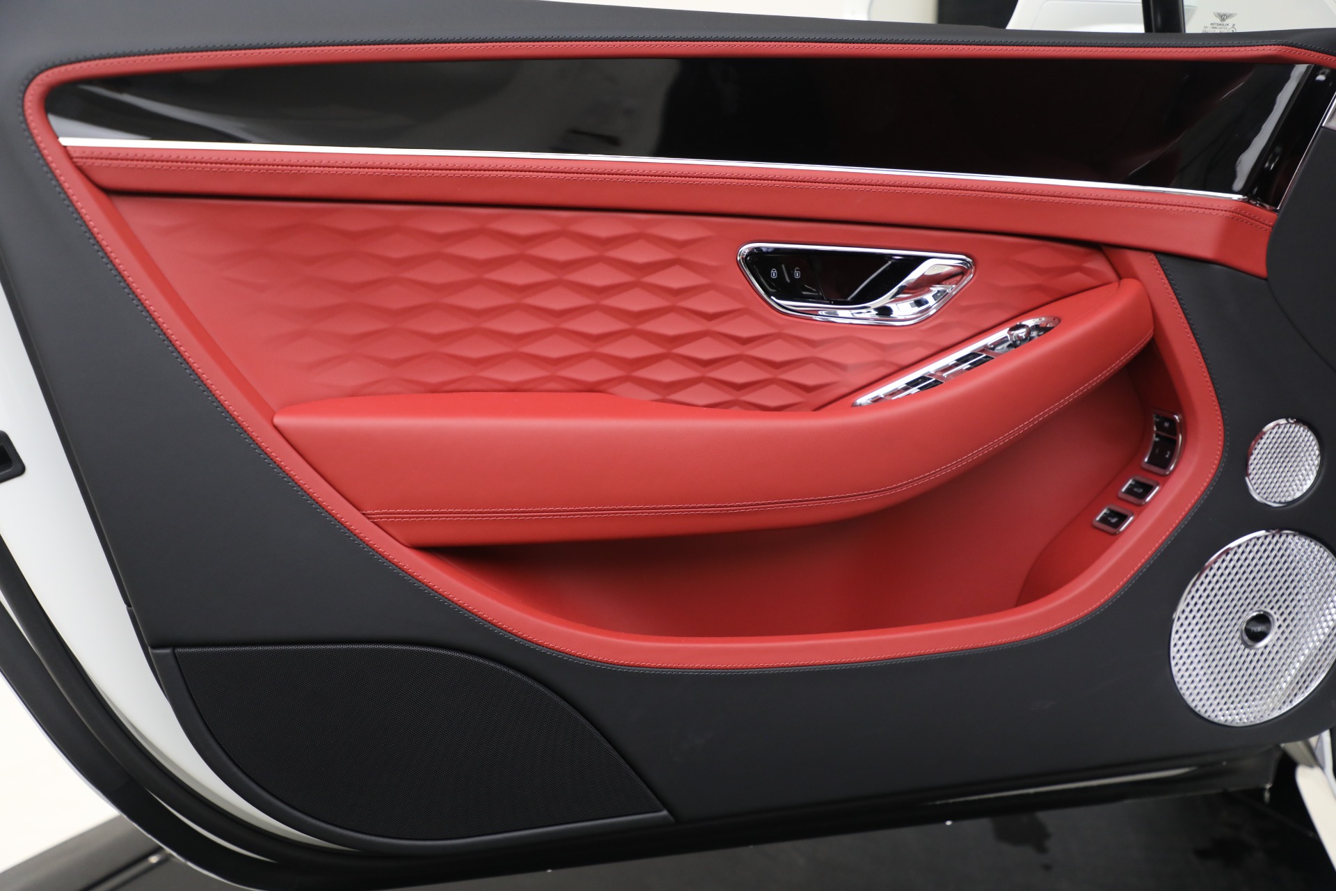 2025 Bentley Continental GTC Speed - Photo 31