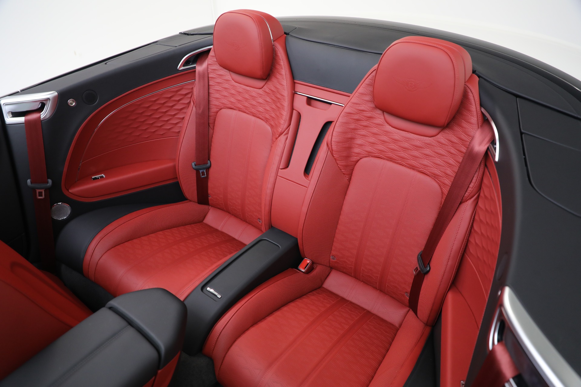 2025 Bentley Continental GTC Speed - Photo 32