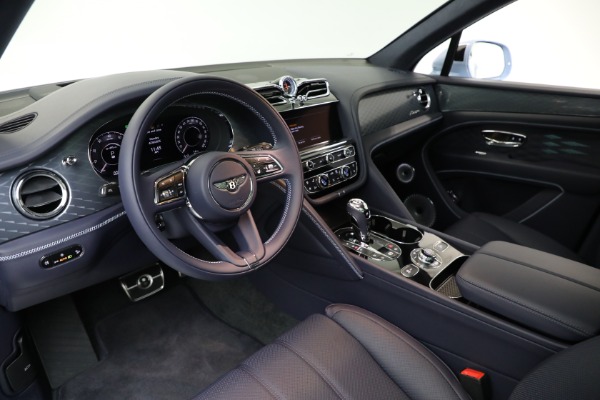 New 2025 Bentley Bentayga Azure V8 for sale $245,900 at Pagani of Greenwich in Greenwich CT 06830 15