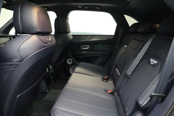 New 2025 Bentley Bentayga Azure V8 for sale $245,900 at Pagani of Greenwich in Greenwich CT 06830 20