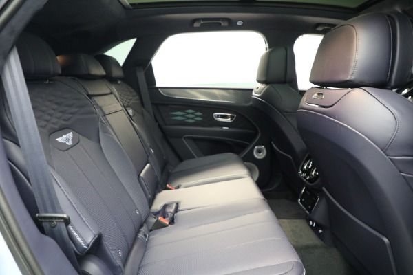 New 2025 Bentley Bentayga Azure V8 for sale $245,900 at Pagani of Greenwich in Greenwich CT 06830 27