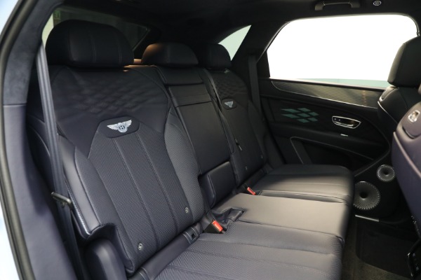 New 2025 Bentley Bentayga Azure V8 for sale $245,900 at Pagani of Greenwich in Greenwich CT 06830 28