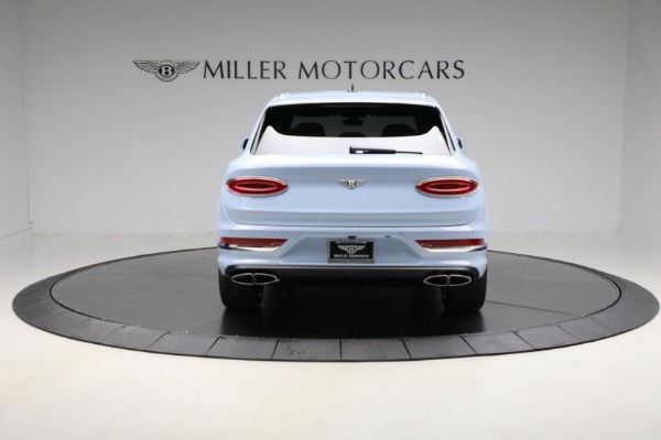 New 2025 Bentley Bentayga Azure V8 for sale $245,900 at Pagani of Greenwich in Greenwich CT 06830 6