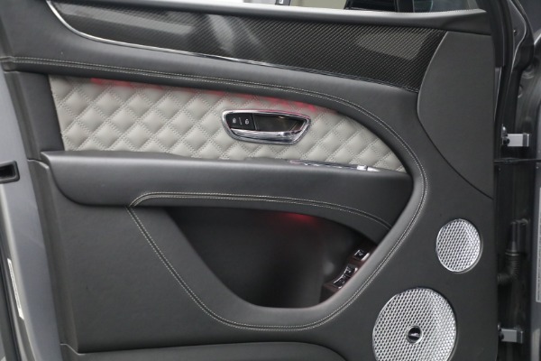 Used 2022 Bentley Bentayga S V8 for sale Sold at Pagani of Greenwich in Greenwich CT 06830 16