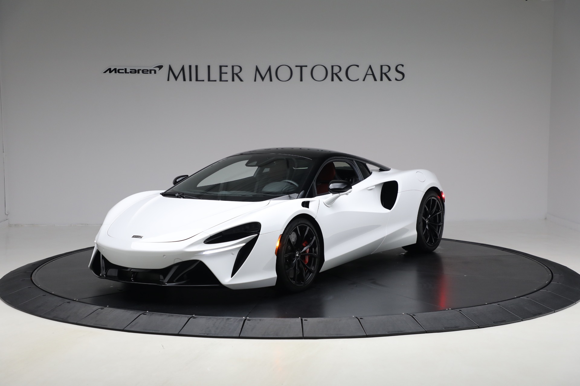 Used 2023 McLaren Artura TechLux for sale Sold at Pagani of Greenwich in Greenwich CT 06830 1