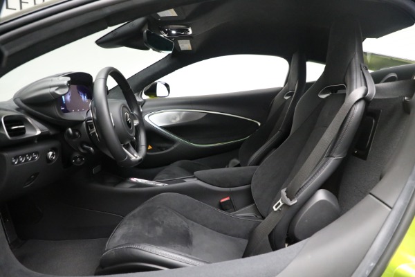 Used 2024 McLaren Artura Performance for sale Sold at Pagani of Greenwich in Greenwich CT 06830 17