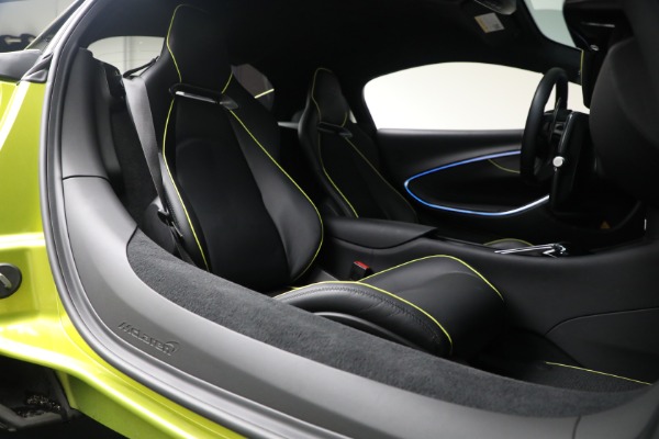 Used 2024 McLaren Artura TechLux for sale $191,900 at Pagani of Greenwich in Greenwich CT 06830 21