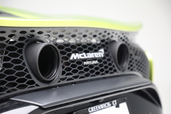 Used 2024 McLaren Artura TechLux for sale $191,900 at Pagani of Greenwich in Greenwich CT 06830 23