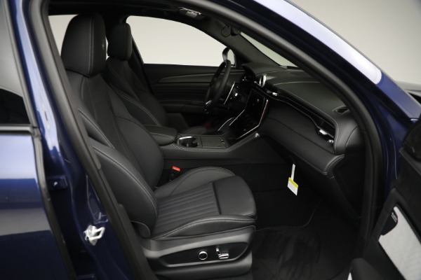 New 2025 Maserati Grecale Trofeo for sale Sold at Pagani of Greenwich in Greenwich CT 06830 18