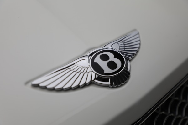 Used 2023 Bentley Bentayga V8 for sale Sold at Pagani of Greenwich in Greenwich CT 06830 12