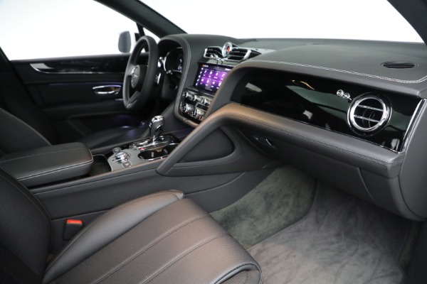 Used 2023 Bentley Bentayga V8 for sale Sold at Pagani of Greenwich in Greenwich CT 06830 21