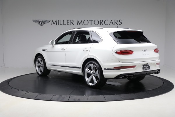 Used 2023 Bentley Bentayga V8 for sale Sold at Pagani of Greenwich in Greenwich CT 06830 5