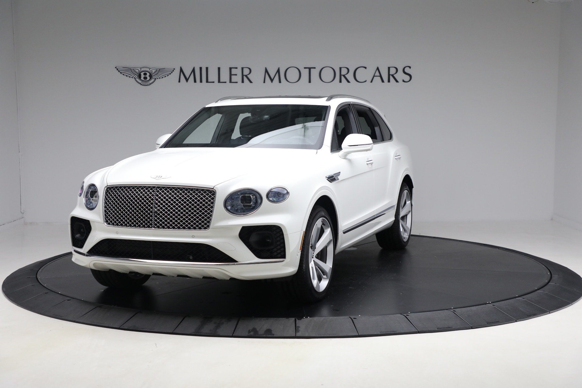 Used 2023 Bentley Bentayga V8 for sale Sold at Pagani of Greenwich in Greenwich CT 06830 1